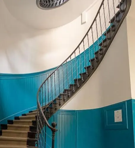 L'elegance Du Capitole *